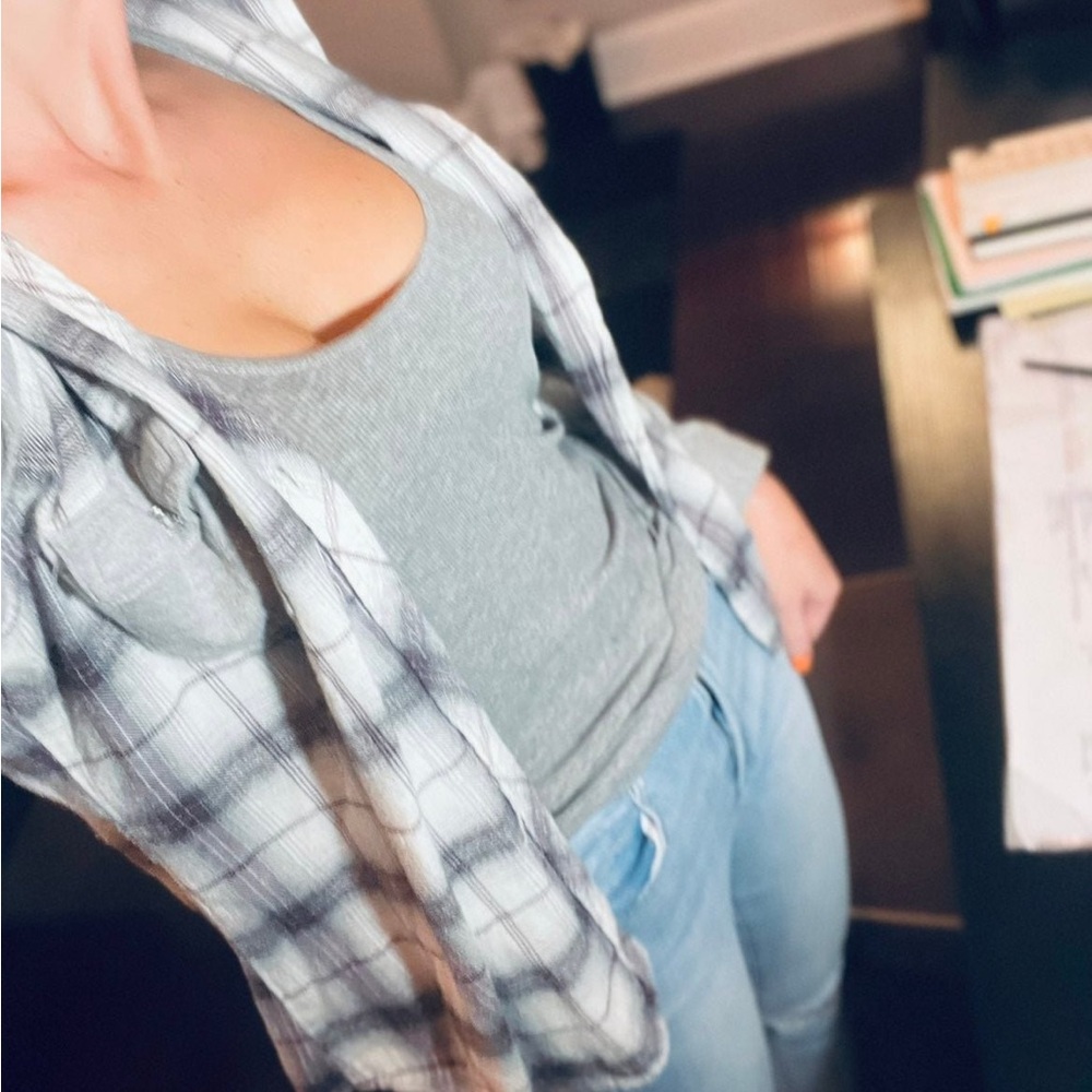 Flannel - Picture 5 of 9